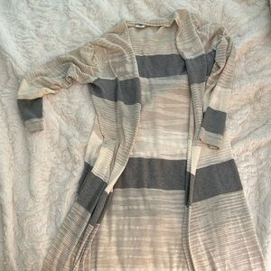 Cabi long light sweater